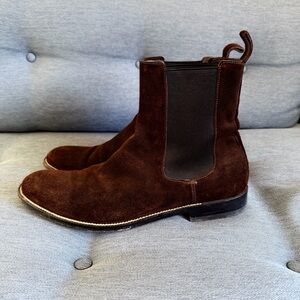 Gucci Leon Men's Brown Suede Chelsea Boots